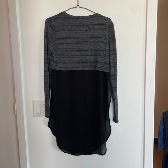 Layered Effect Top with Mesh Panel - Picture 7 of 7